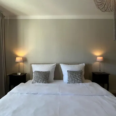Apartman Gehobenes Im Zentrum *
